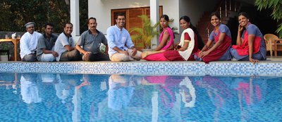 Das herzliche Team des Cliff View Ayurveda Retreats in Kerala kümmert sich während Ihrer Ayurveda Kur um Ihr Wohlbefinden.