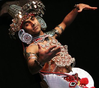 Prunkvolle Parade in Sri Lanka: Kandy Perahera