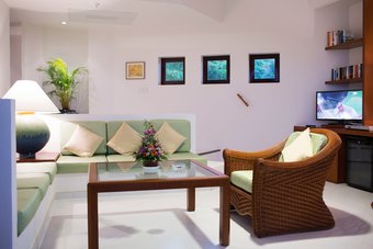 Genießen Sie den modernen Komfort der Suiten im Lanka Princess Genießen Sie den modernen Komfort der Suiten im Lanka Princess