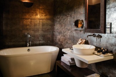 Das luxuriöse Badezimmer der Thaulle Suite 
