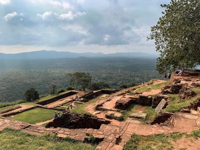 Erkunden Sie die traditionellen Tempelanlagen Sri Lankas