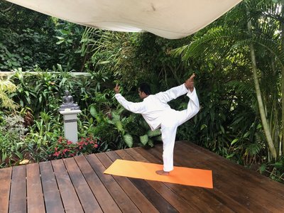 Erholsame Yoga-Einheiten im Garten