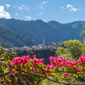 Bergdorf in den Bergen von Madeira