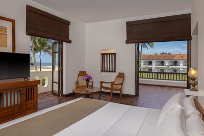 Von der Corner Suite haben Sie einen wundervollen Ausblick auf Garten und Meer