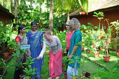 Das Nattika Beach baut im hauseigenen Kräutergarten seine eigenen Kräuter für Gewürze und Öle, die beim ayurvedischen Essen und auch bei den Massagen Anwendung finden