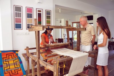 Ausstellungsraum für lokales Kunsthandwerk im Heritance Ayurveda Maha Gedara