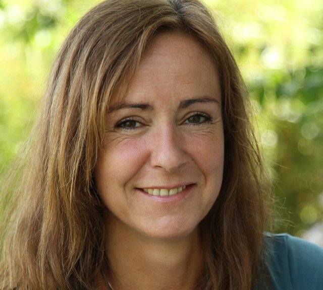 NEUE WEGE-Mitarbeiterin Anja Manderla