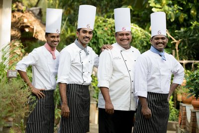 Das Küchen-Team zaubert Ihnen Ihre Mahlzeiten nach allen Regeln des Ayurveda, entsprechend Ihres Ayurveda-Typs