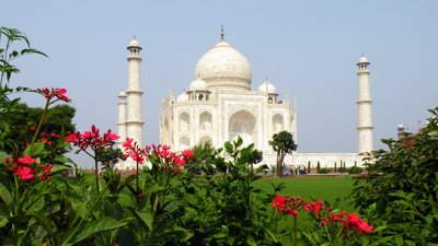 Besuchen Sie das berühmte Taj Mahal Besuchen Sie das berühmte Taj Mahal