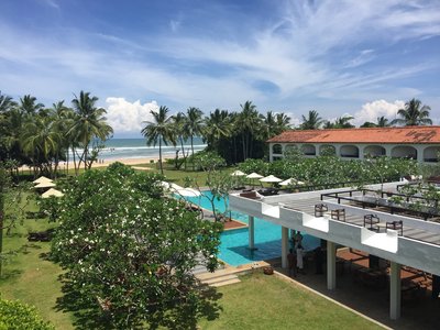 Direkt am Strand finden Sie das Heritance Ayurveda Maha Gedara
