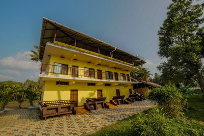 Die Hotelanlage des Athreya Ayurvedic Centre Hotels in Kerala ist im typischen Stil Südindiens gehalten