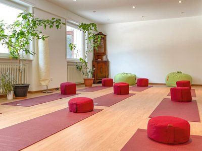 Yoga üben im Sathya Ayurveda Hotel in Bad Orb