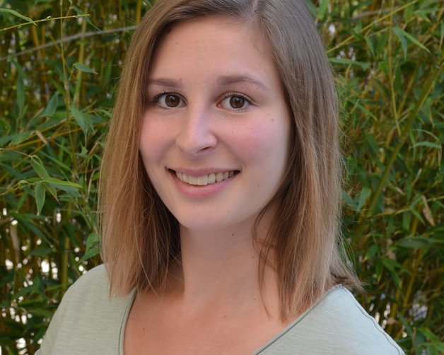 NEUE WEGE Mitarbeiterin Lisa Barthel