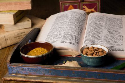 Die gut ausgebildeten Ayurveda-Ärzte stimmen die Kur auf Ihren Konstitutionstypen ab