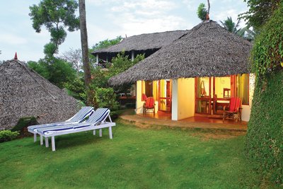 Während Ihrer Ayurveda-Kur wohnen Sie in gemütlichen Cottages mit eigener Terrasse