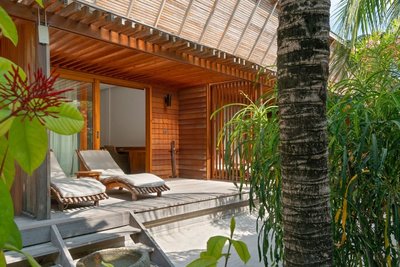 Entspannen Sie auf Ihrer Veranda des Barefoot Eco Hotels