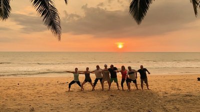 Traumhafte Sonnenuntergänge am Strand des Nattika Beach Resort