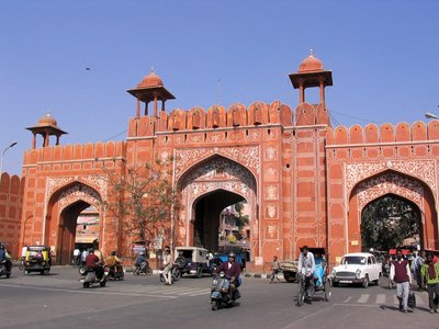 Das Stadttor von Jaipur in Rajasthan