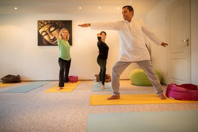 Die Yogaeinheiten im Sathya Ayurveda Hotel unterstreichen die Ayurvedakur
