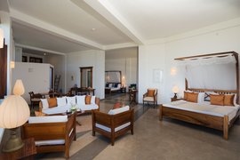 Die hellen Farben in der Suite laden zum Wohlfühlen ein