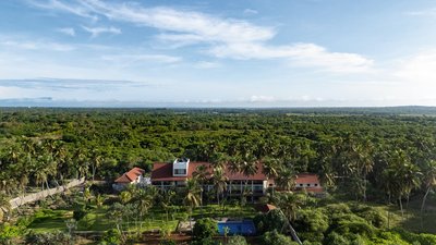 Das Ayurveda Resort inmitten tropischer Gärten