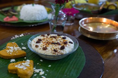 Genießen Sie die leckeren ayurvedischen Köstlichkeiten im Ayurveda Garden