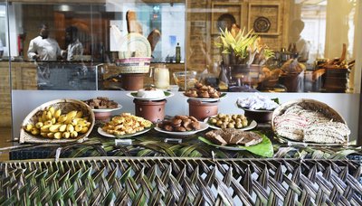 Im Ayurvie erwartet Sie ein üppiges Buffet aus frischen Speisen
