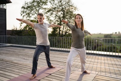 Yoga Übungen ergänzen Ihre Ayurveda Kur