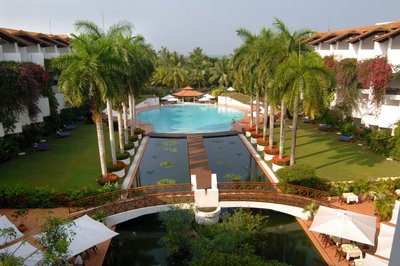 Ausblick auf die Hotelanlage des Lanka Princess