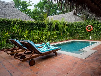 Nach der ayurvedischen Massage in der Pool Villa entspannen