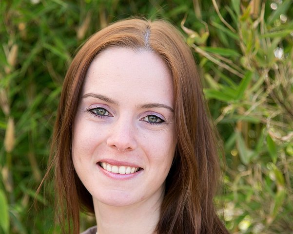 Kim Taggesell berät Sie gerne persönlich unter +49 (0)2226-1588-303 