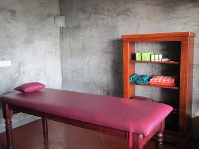 Wohltuende, traditionelle Ayurveda Behandlungen erwarten Sie im Cliff View Ayurveda Retreat