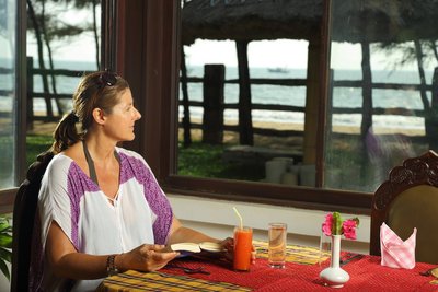 Einen bewundernswerten Blick auf den Ozean haben Sie aus dem Restaurant des Sitaram Beach Retreats